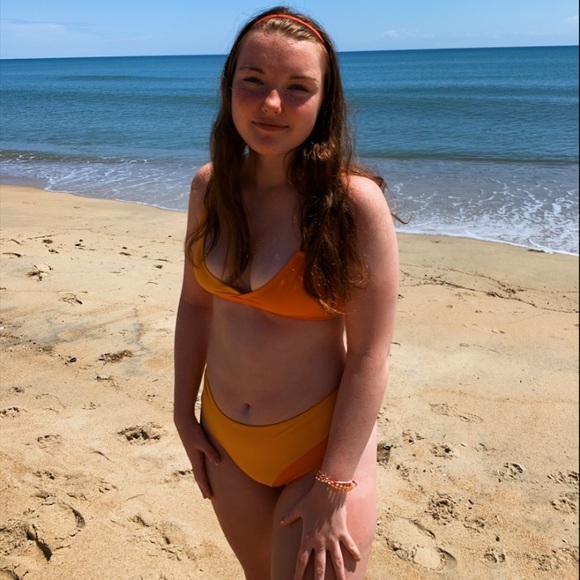 Meet your Posher, Lucy - Picture 1 of 1